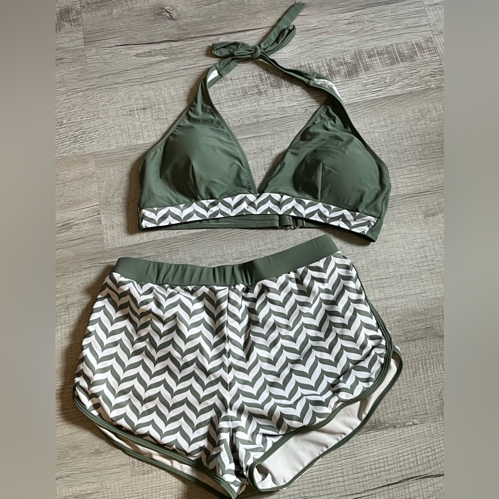 Two pieces swimsuit
